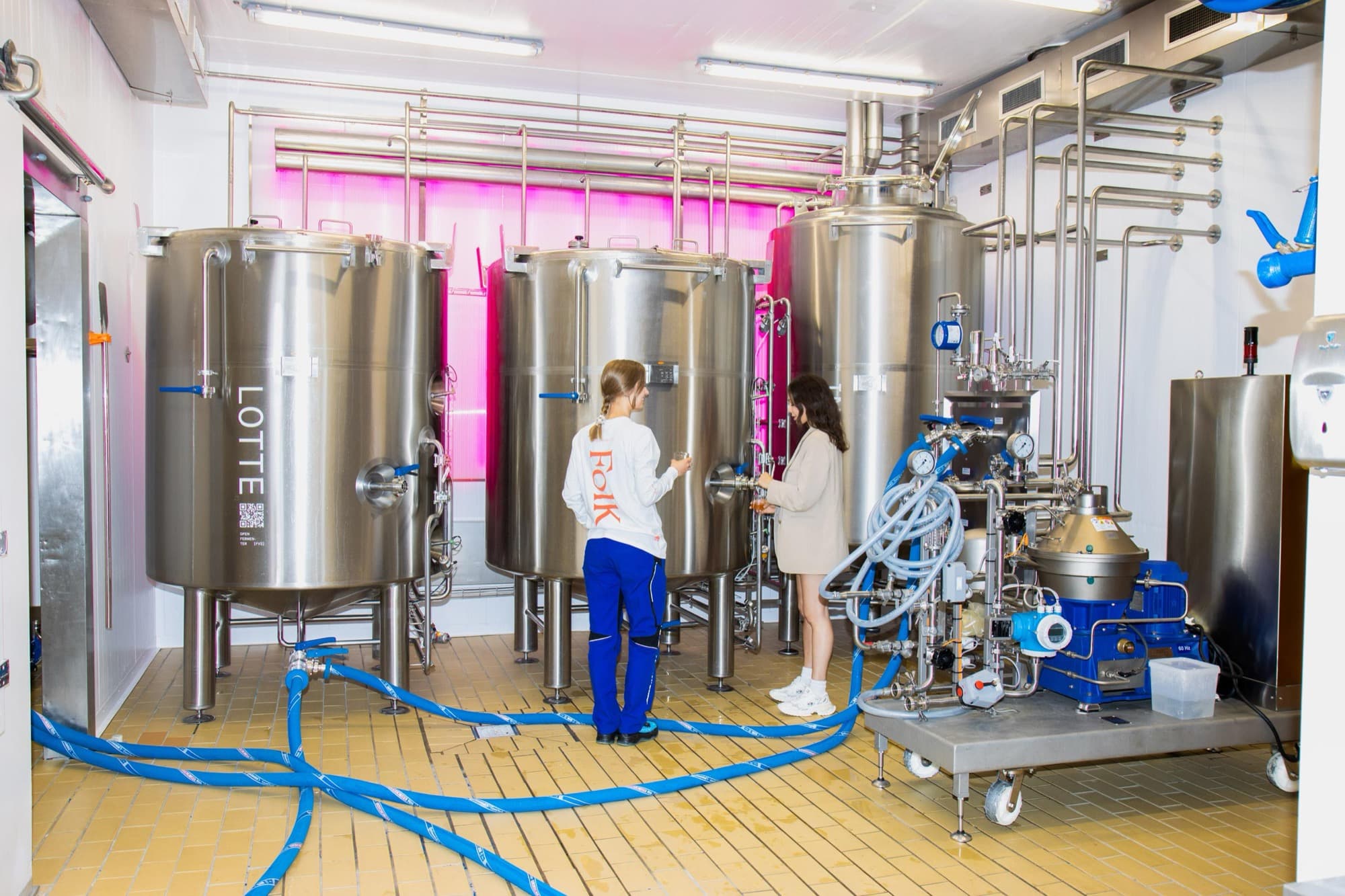 Folk Kombucha, lebendige Kombucha aus Kopenhagen. Case Study: Treueprogramm mit Charm, Warenkorb und Journal im Markenauftritt